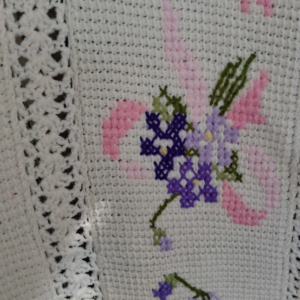 Vintage Crochet Afghan STUNNING Cream Purple Bouquet Floral Pink Ribbon Bows...